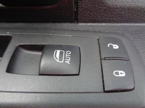 Used 2022 RAM 2500 Tradesman AWD/4WD image 25