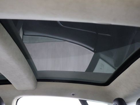 Used 2016 Tesla Model S 90D image 17