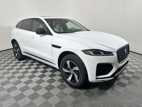 Used 2026 Jaguar F-PACE R-Dynamic S AWD/4WD image 6