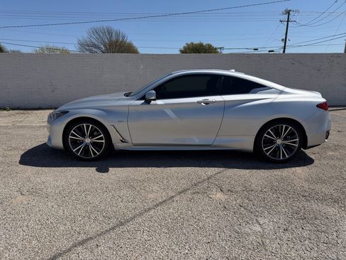 Used 2018 INFINITI Q60 3.0t Luxe image 3