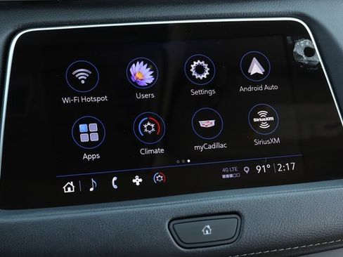 Used 2022 Cadillac XT4 Premium Luxury w/ Safety Alert Package image 27