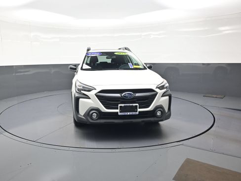Used 2023 Subaru Outback Premium AWD/4WD image 8