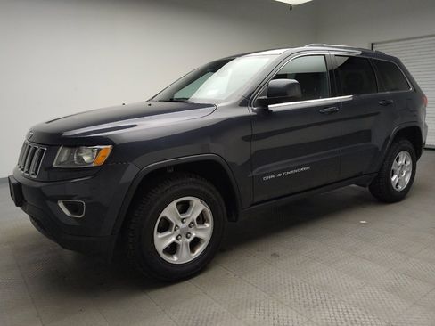 Used 2016 Jeep Grand Cherokee Laredo w/ Quick Order Package 23E AWD/4WD image 2
