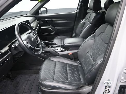Certified 2024 Kia Telluride EX X-Line AWD/4WD image 14