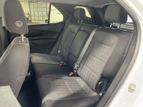 Used 2022 Chevrolet Equinox LT image 23