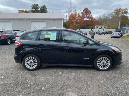 Used 2017 Ford C-MAX SE image 4
