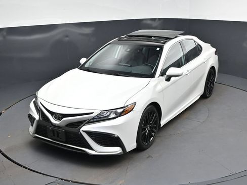 Used 2024 Toyota Camry XSE w/ Navigation Package AWD/4WD image 30