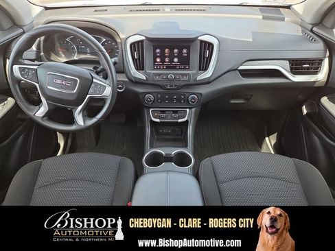 Used 2024 GMC Terrain SLE w/ LPO, Floor Liner Package FWD image 28