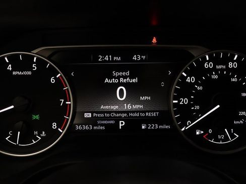 Used 2023 Nissan Rogue S image 16