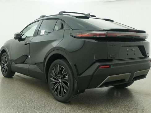 New 2026 Toyota C-HR AWD/4WD image 17