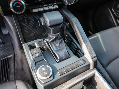 Certified 2025 Toyota Tacoma SR5 image 12