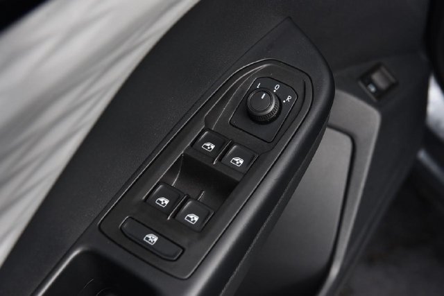 Used 2024 Volkswagen Taos S w/ MDO Package FWD image 8