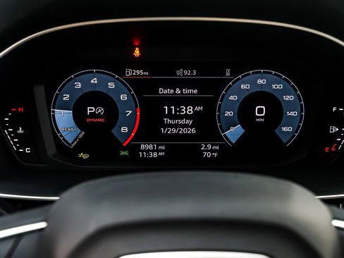 Used 2025 Audi Q3 2.0T Premium w/ Convenience Package image 20