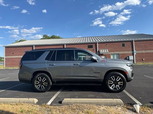 Used 2021 Chevrolet Tahoe Z71 w/ Luxury Package image 3