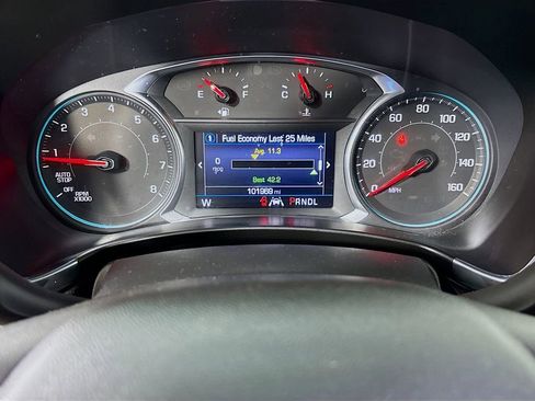 Used 2020 Chevrolet Equinox LT FWD image 13