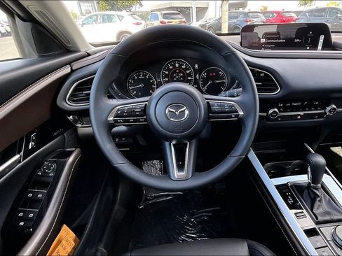 Used 2025 MAZDA CX-30 AWD 2.5 S w/ Premium Package image 5