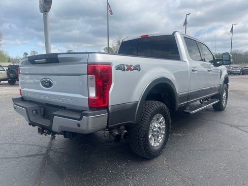 Used 2017 Ford F250 Lariat w/ Chrome Package image 8