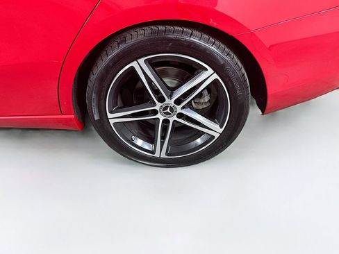 Used 2019 Mercedes-Benz A 220 4MATIC image 31