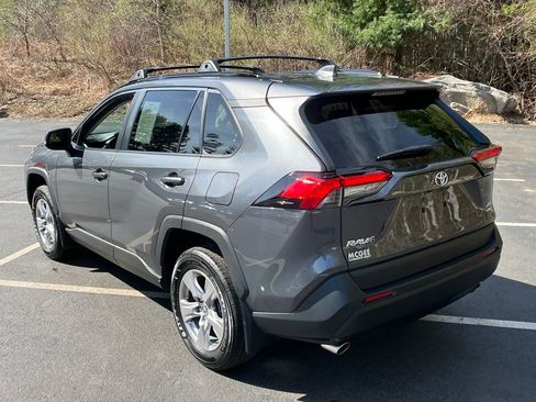 Used 2023 Toyota RAV4 XLE w/ Convenience Package image 3