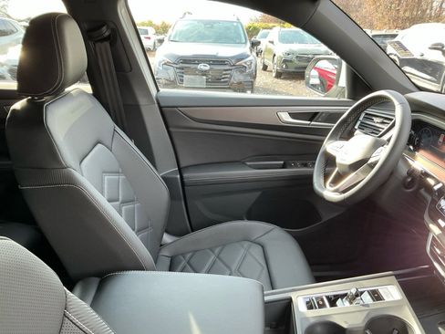 New 2026 Volkswagen Atlas Cross Sport SE image 29