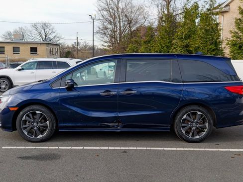 Used 2024 Honda Odyssey Elite image 4