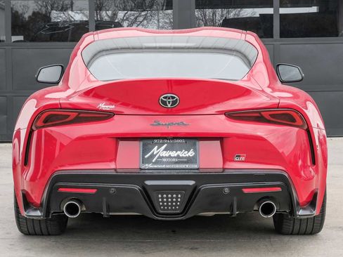 Used 2021 Toyota Supra w/ Safety & Technology Package image 8