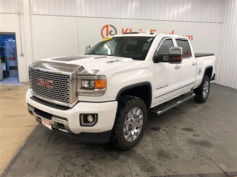 Used 2016 GMC Sierra 2500 Denali image 3
