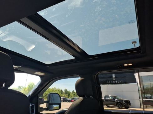 Used 2018 Ford F150 XLT w/ Equipment Group 302A Luxury image 15