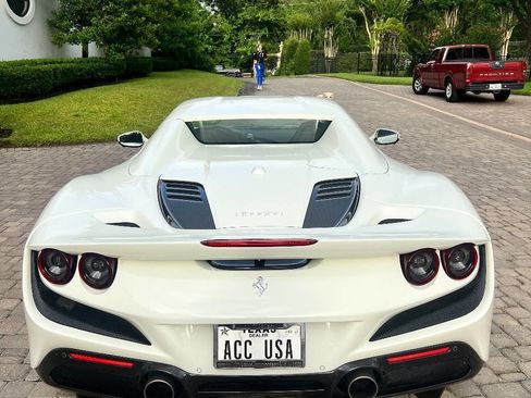 Used 2022 Ferrari F8 Tributo RWD image 42