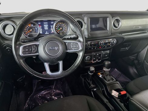 Used 2021 Jeep Wrangler Unlimited Sahara AWD/4WD image 17