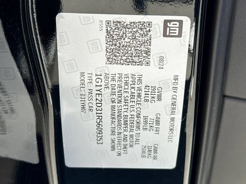 Used 2024 Chevrolet Corvette Z06 RWD image 29