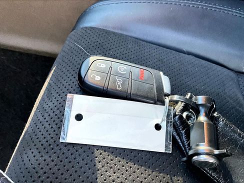 Used 2021 Jeep Grand Cherokee Laredo X RWD image 14