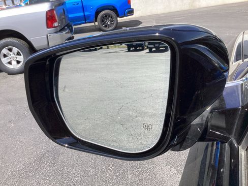 Used 2023 Jeep Grand Cherokee Overland w/ Advanced Protech Group III image 35