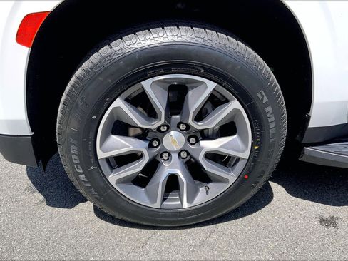Used 2022 Chevrolet Tahoe LS w/ Driver Alert Package AWD/4WD image 10