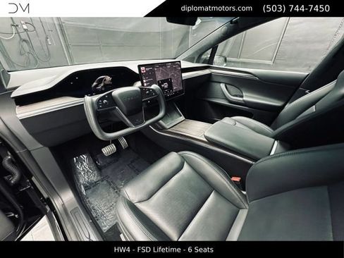 Used 2024 Tesla Model X AWD/4WD image 16