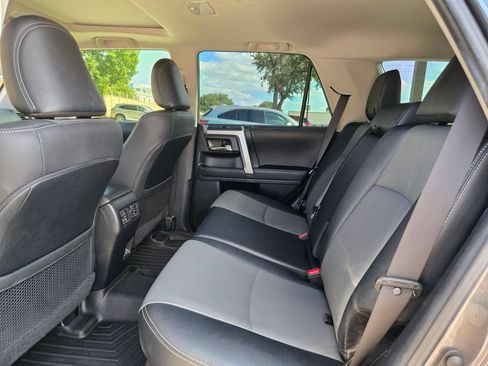 Used 2022 Toyota 4Runner SR5 Premium w/ Moonroof Package RWD image 14