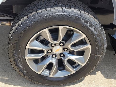 New 2026 Chevrolet Silverado 1500 LT w/ Texas Edition Plus AWD/4WD image 5