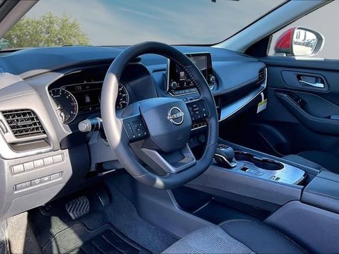New 2026 Nissan Rogue SV FWD image 7