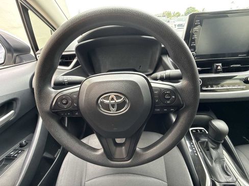 Used 2021 Toyota Corolla LE FWD image 15