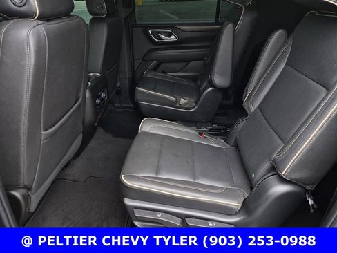 Used 2023 Chevrolet Suburban Premier AWD/4WD image 38