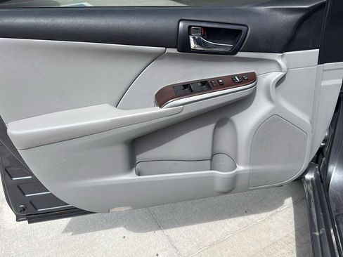 Used 2012 Toyota Camry XLE FWD image 53