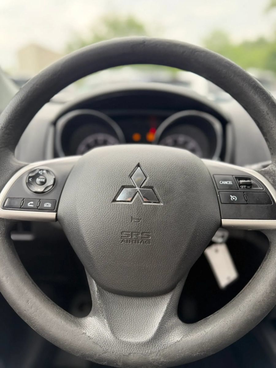 Used 2021 Mitsubishi Outlander Sport LE AWD/4WD image 19