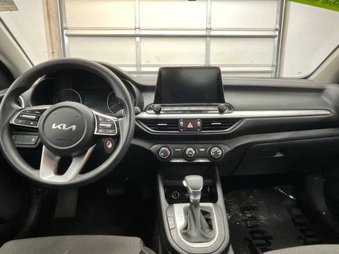 Used 2024 Kia Forte LXS FWD image 4
