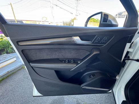 Used 2018 Audi SQ5 Premium Plus AWD/4WD image 15