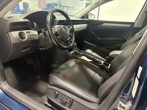 Used 2020 Volkswagen Passat 2.0T SE image 8