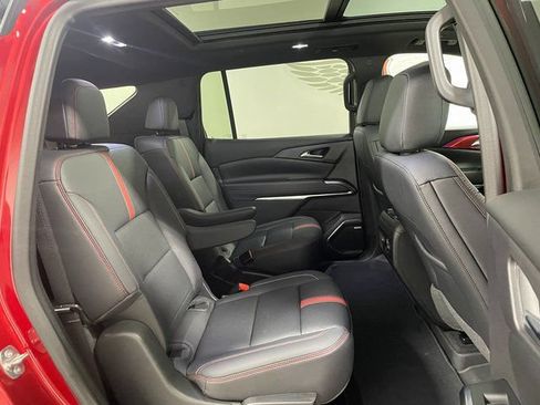 Used 2024 Chevrolet Traverse RS w/ LPO, Floor Liner Package AWD/4WD image 22