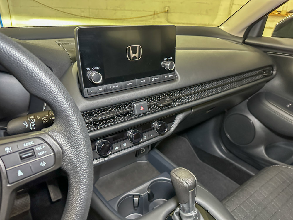 Used 2025 Honda HR-V LX image 32