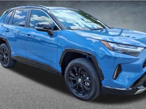 Used 2025 Toyota RAV4 XSE AWD/4WD image 13
