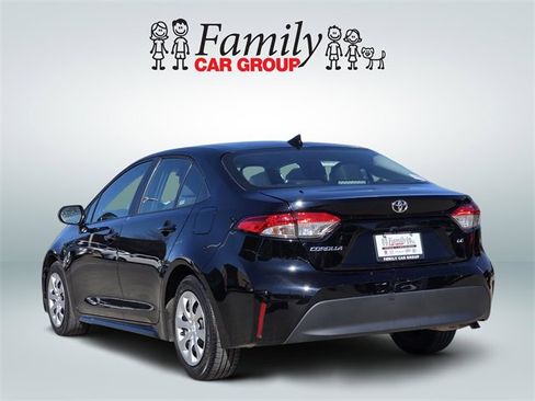 Used 2024 Toyota Corolla LE image 3