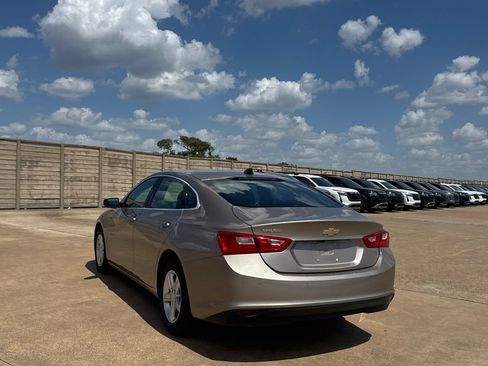 Used 2025 Chevrolet Malibu LS FWD image 17
